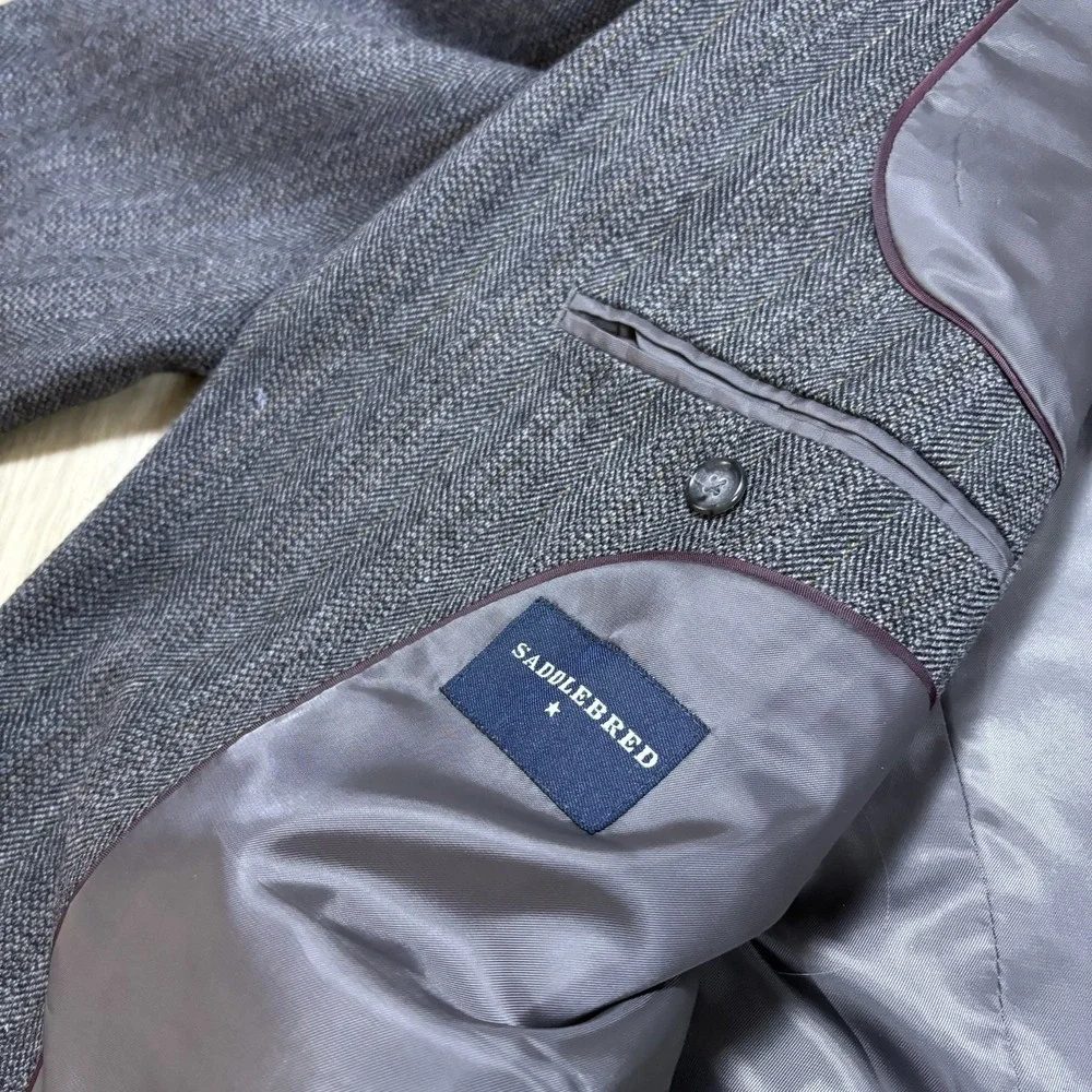 Saddlebred Men's Size 44 R 2 Button Jacket Blazer 100% Lambs Wool Black‎ Gray